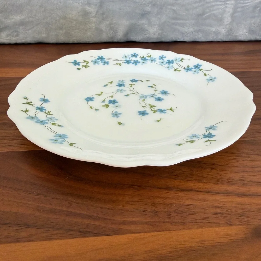 Vintage Arc Arcopal France Veronica Blue Floral 7.5
